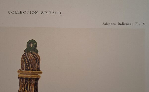 Collection Spitzer – Faïences Italiennes, Pl. IX  Assiette (Faenza)-  Gourde (Urbino) - Cromolitografia a colori - Parigi, (ca. 1880–1890) - immagine 2